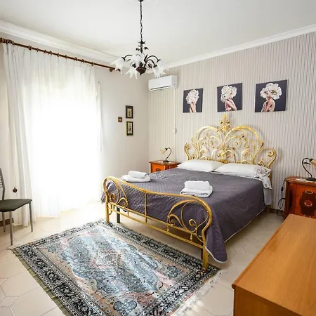 Chiaro Di Luna Apartment Corleone