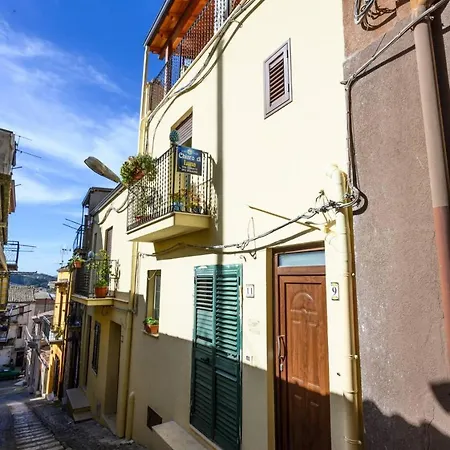 Apartment Chiaro Di Luna *