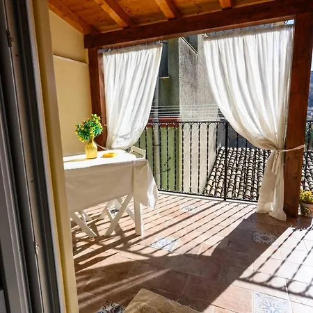 Chiaro Di Luna Apartment Corleone