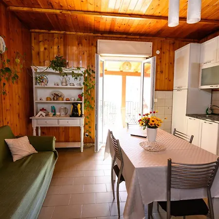 Chiaro Di Luna Apartment